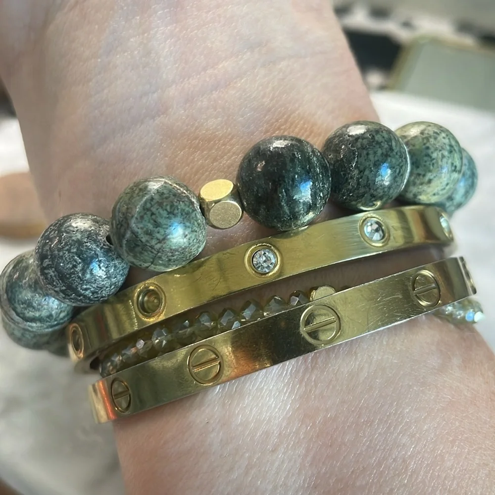 Green zebra Jasper & Mother of pearl bracelet